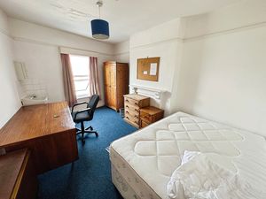 Photo 11- click for photo gallery